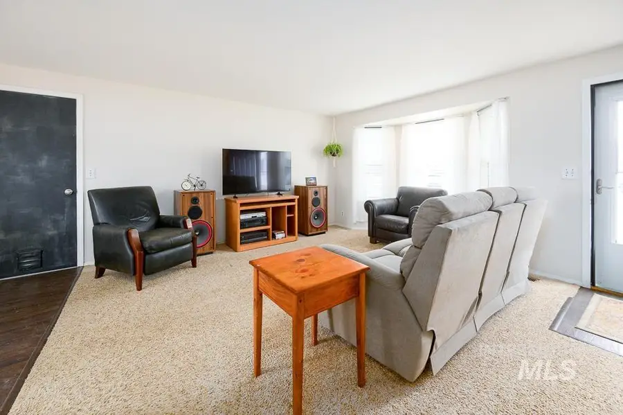 8617 W Dewitt Ct., Boise, ID 83704 - Image #2