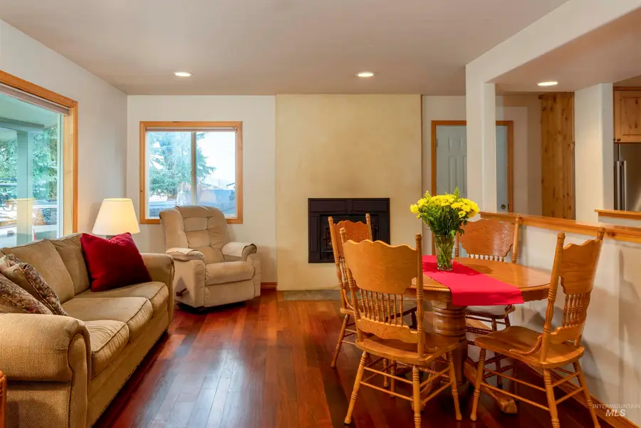 609 S 4th Ave, Hailey, ID 83333 - Image #3