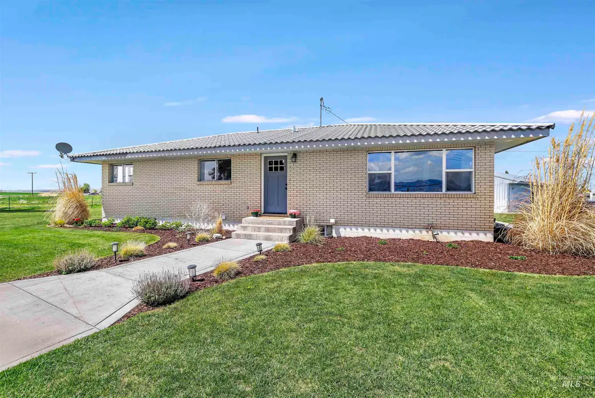 294 S 100 W, Burley, ID 83318 - #1