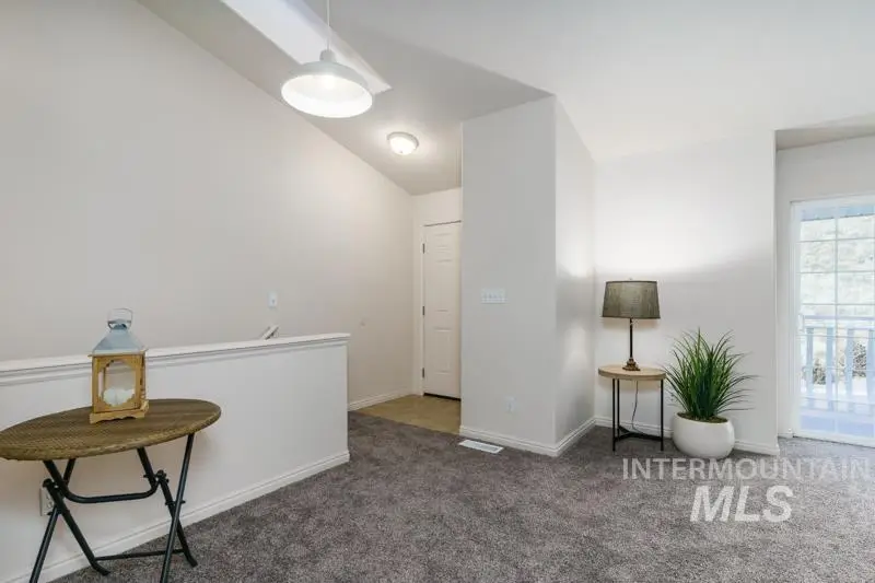 204 Lavalle Strada, Pocatello, ID 83201 - Image #2