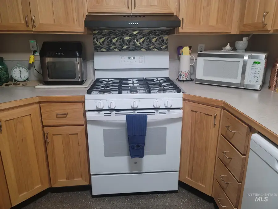 1162 N Camelot Dr., Boise, ID 83704 - Image #3