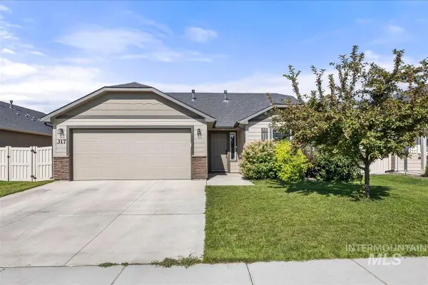 317 Cliff Swallow Ave, Caldwell, ID 83605