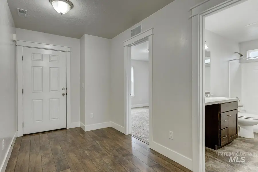 7949 E Bunker Hill St, Nampa, ID 83687 - Image #3