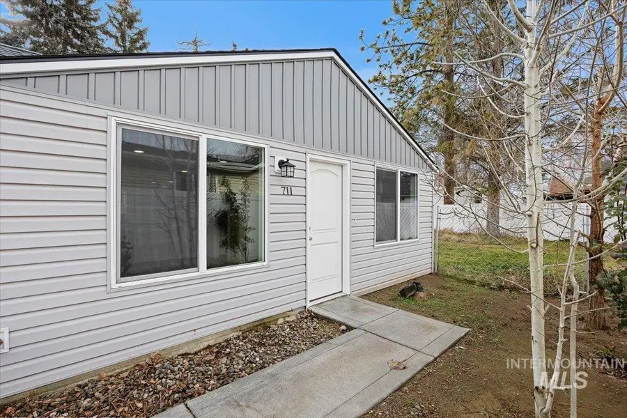 711 E Ave D, Jerome, ID 83338 - Image #2