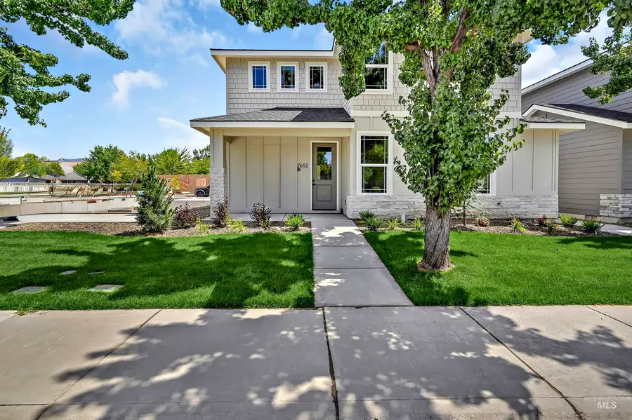 7652 N Ferris Ave, Boise, ID 83714 - Image #2