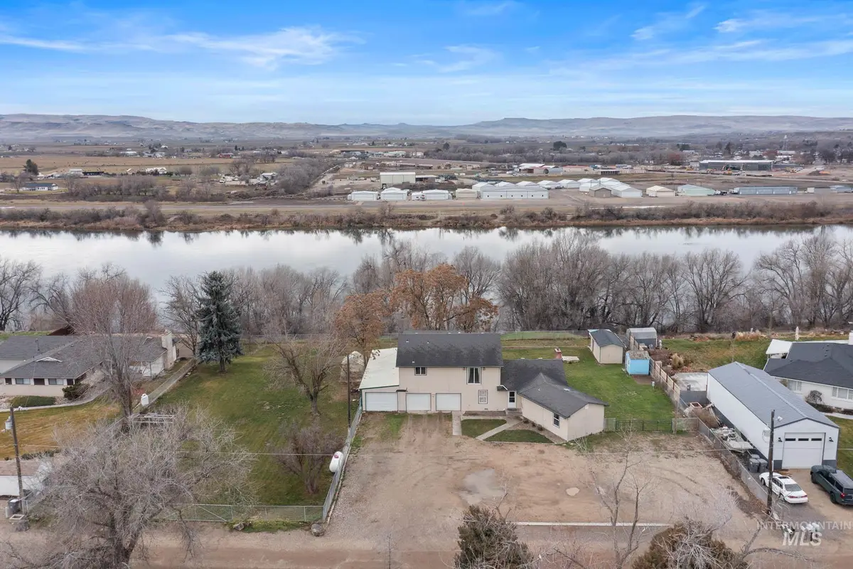 26433 Riverview Rd, Wilder, ID 83676 - Image #1