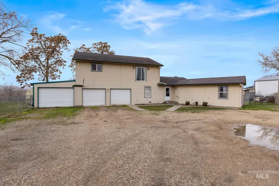 26433 Riverview Rd, Wilder, ID 83676 - Image #2