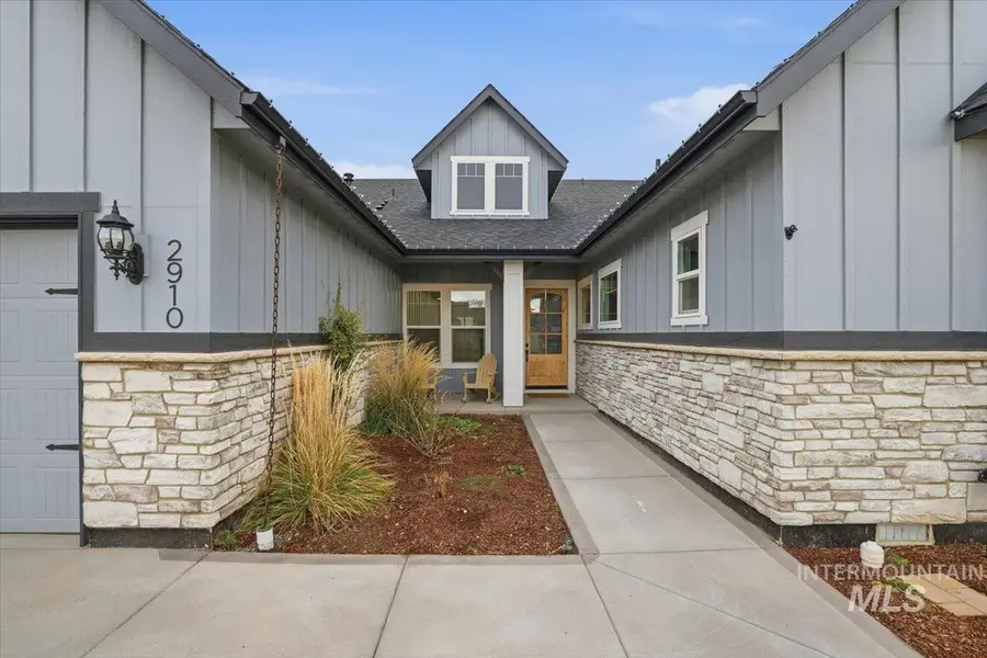 2910 E Brace St, Meridian, ID 83642 - Image #2