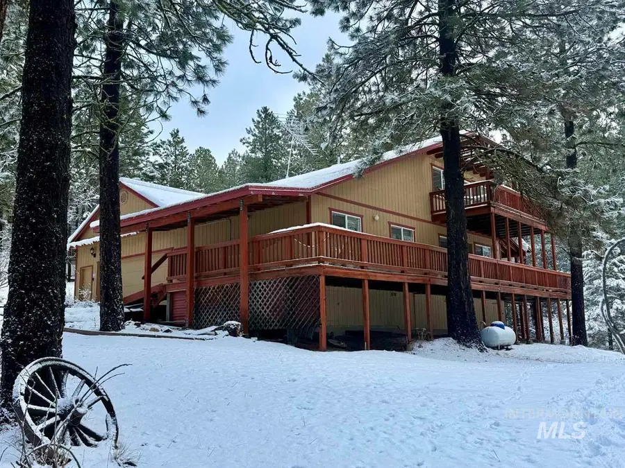 1222 Crown Point Parkway, Cascade, ID 83611 - Image #3