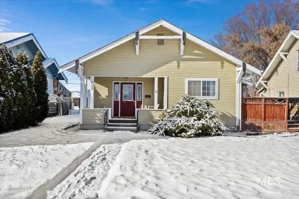 717 E St, Rupert, ID 83350