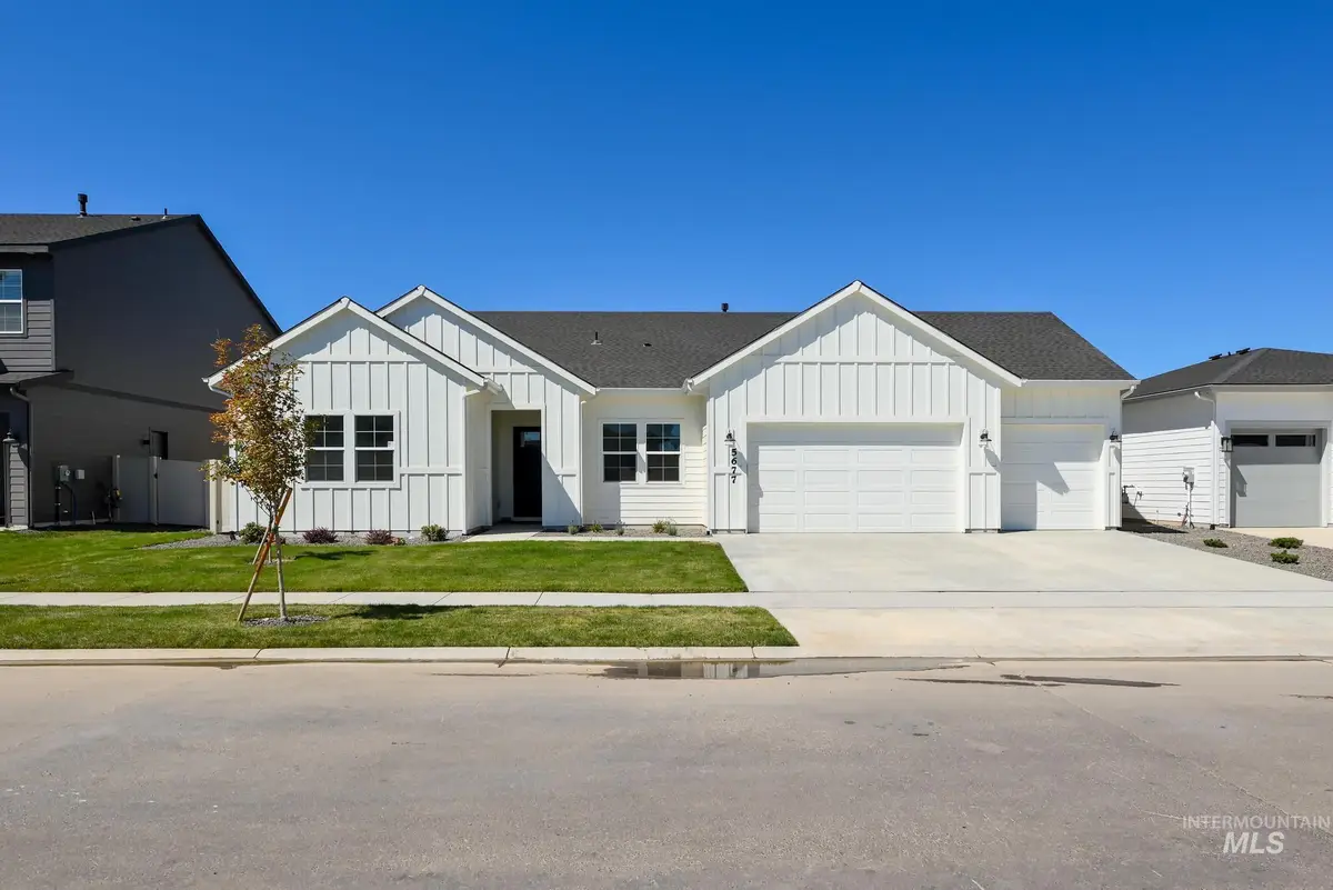 5677 N Christian Ave, Meridian, ID 83646 - #1
