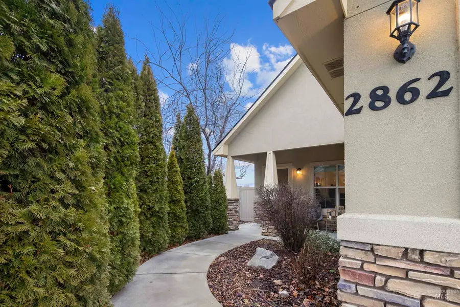 2862 N Vallin Ave, Meridian, ID 83616 - Image #2