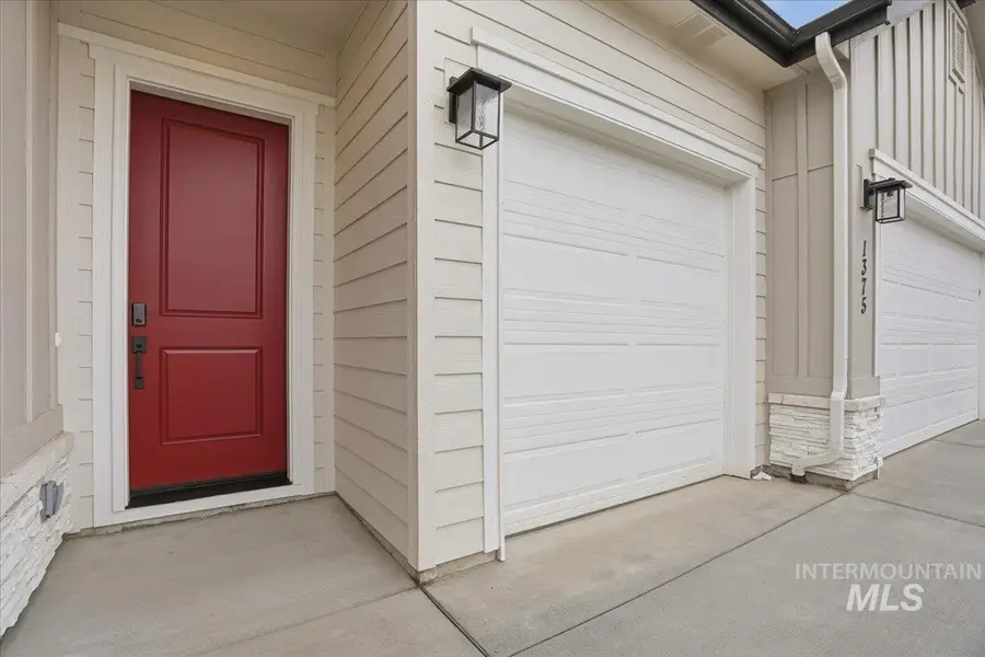 1375 White Cliffs St, Middleton, ID 83644 - Image #2