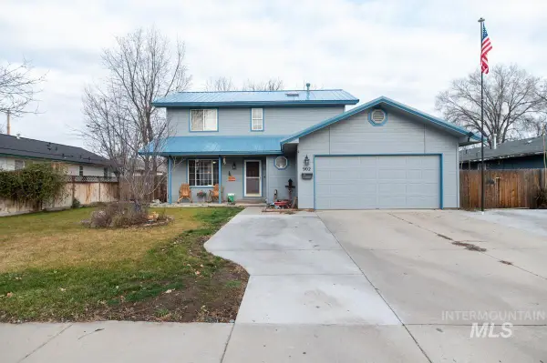 902 E Park St, Weiser, ID 83672