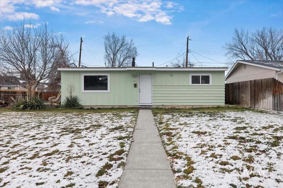 1250 E 4th N, Mountain Home, ID 83647 - Image #1