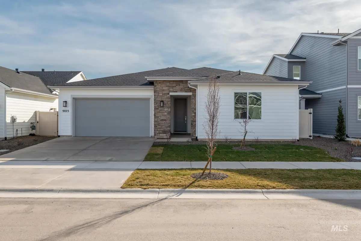 9023 W Moon River Dr, Star, ID 83669 - #1