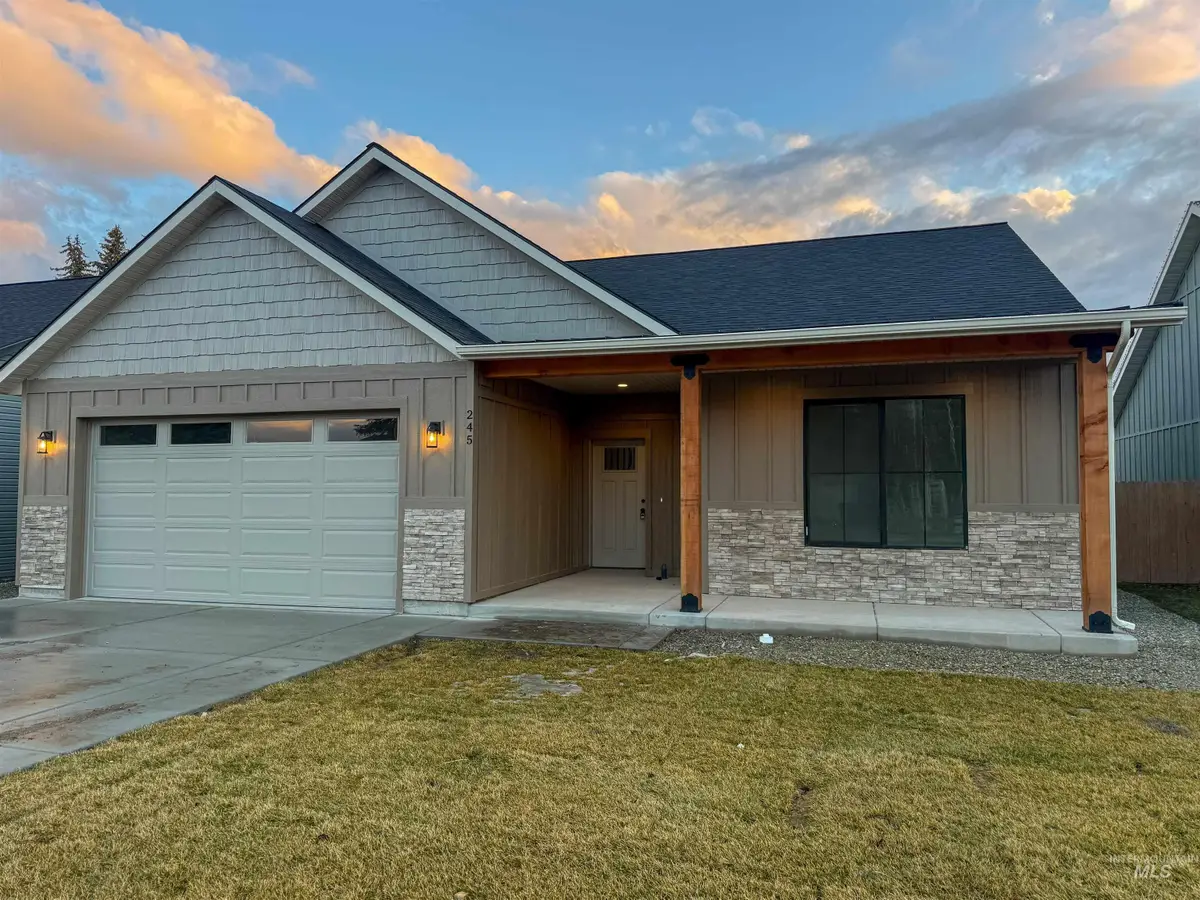 245 Whitman St, Albion, ID 83311 - #1