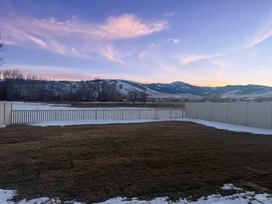 225 Whitman St, Albion, ID 83311 - #2