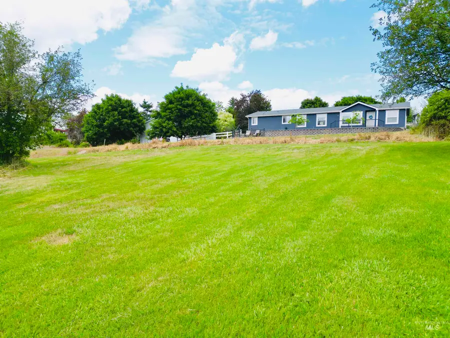 807 & 809 Trestle Drive, Cottonwood, ID 83522 - #3