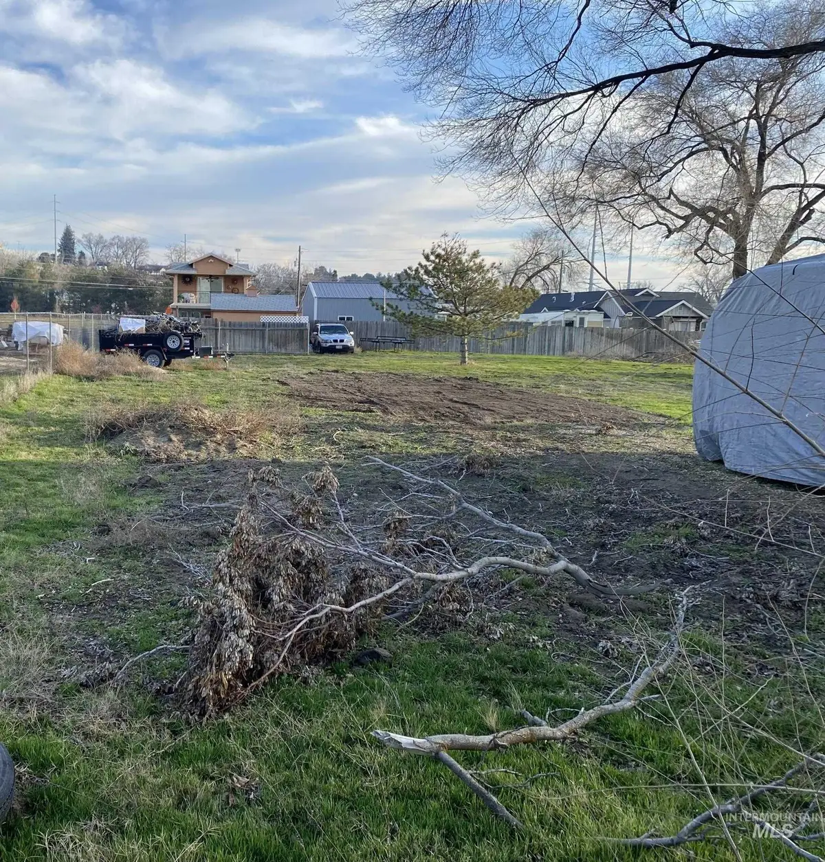 1420 N 3rd Ave, Caldwell, ID 83605 - #1