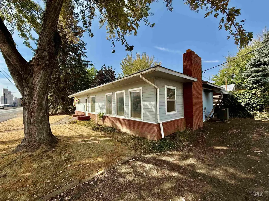 2395 Villard St, Pomeroy, WA 99347 - Image #2