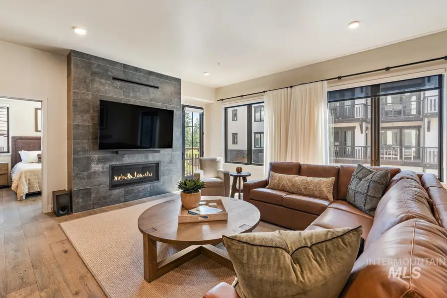 740 Village Drive #306, Donnelly, ID 83615 - Image #2