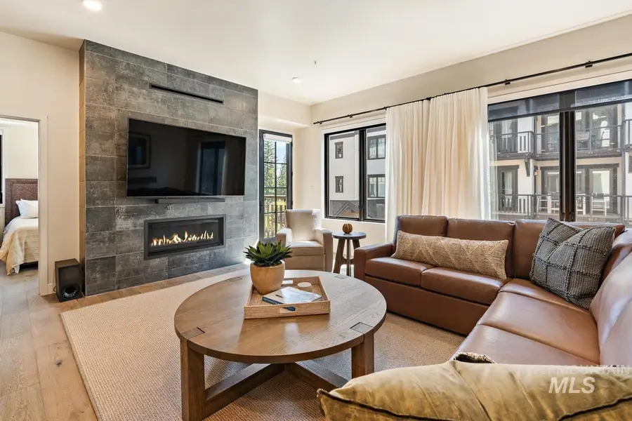 740 Village Drive #306, Donnelly, ID 83615 - Image #3