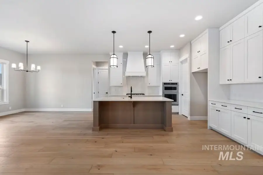 898 W Buroak Dr, Meridian, ID 83642 - Image #3