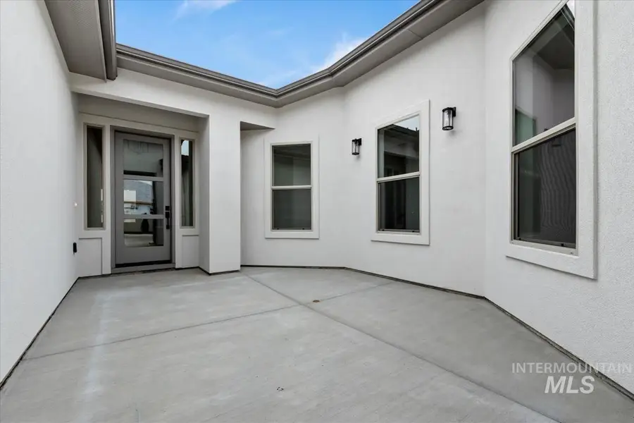 2085 E Blakehurst Ave, Kuna, ID 83634 - #3