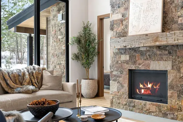 1201 S Samson Trail, McCall, ID 83638