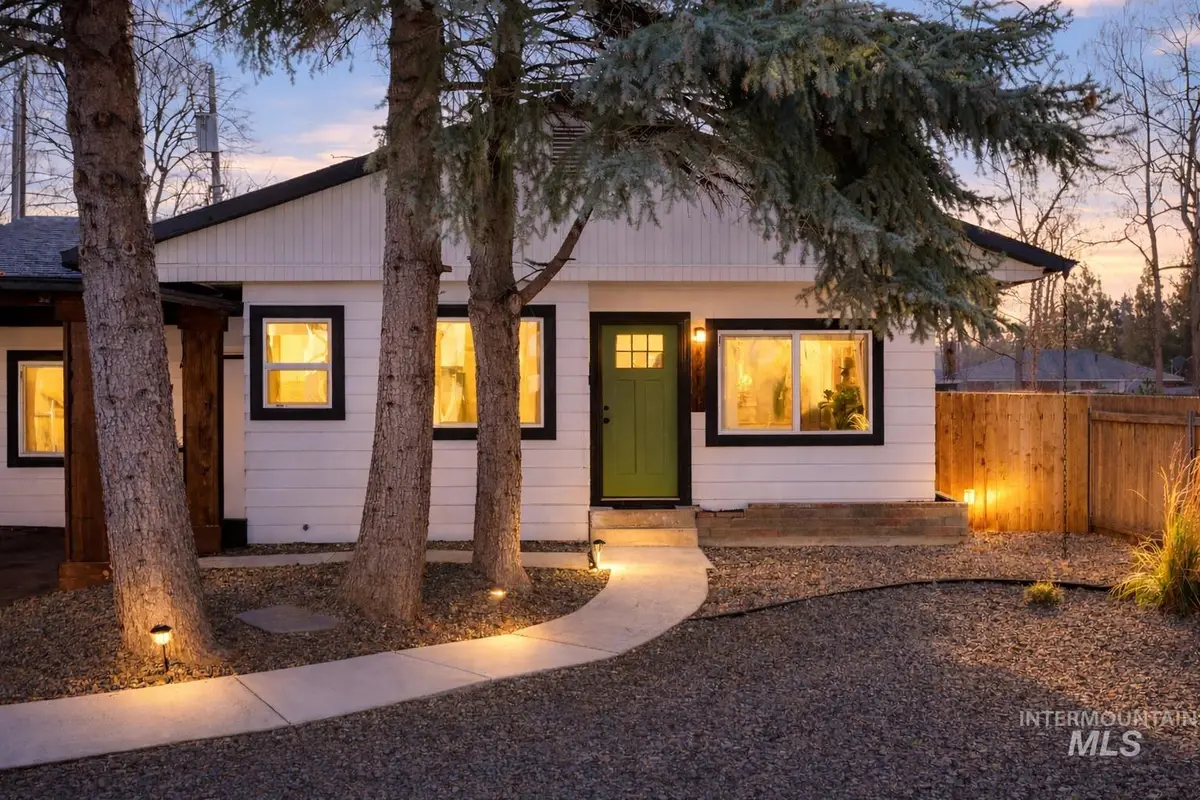 2215 W Kootenai St, Boise, ID 83705 - Image #1