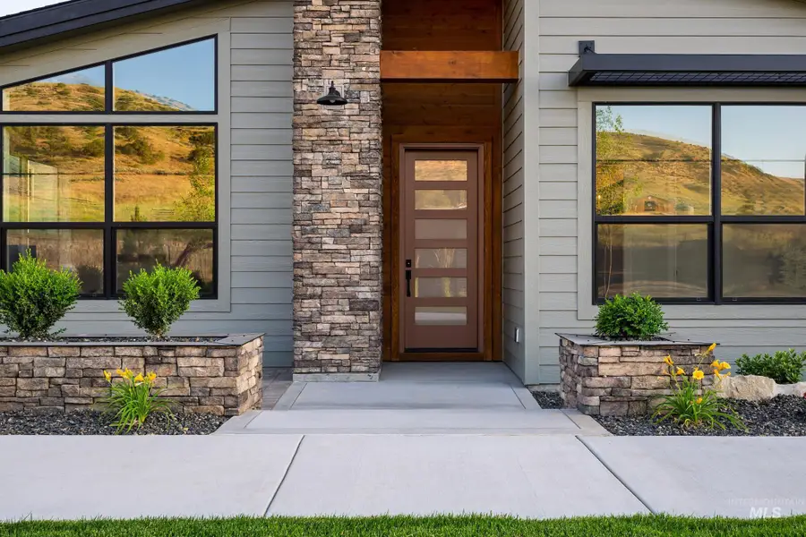 11733 N Rabbitbrush Way, Boise, ID 83714 - Image #2