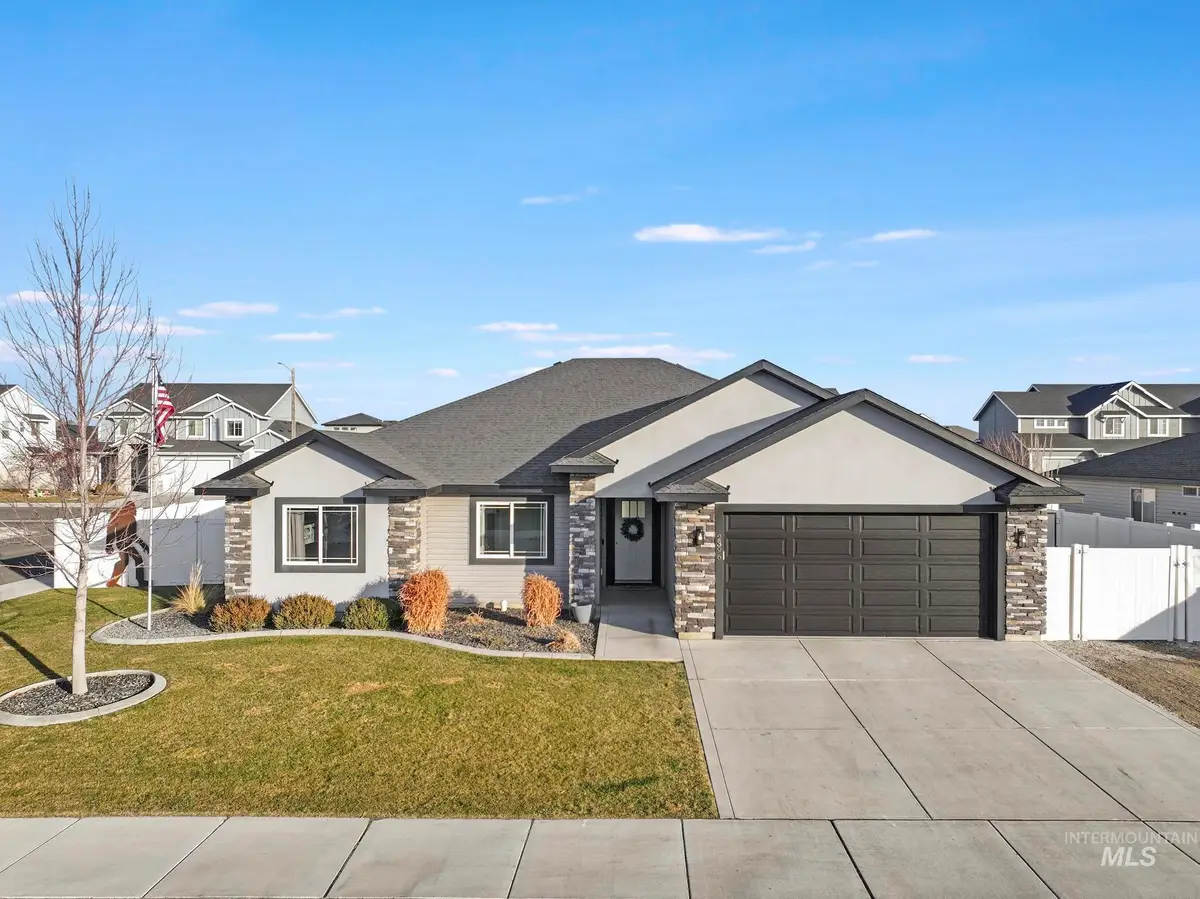 2396 Village St, Twin Falls, ID 83301 - #1