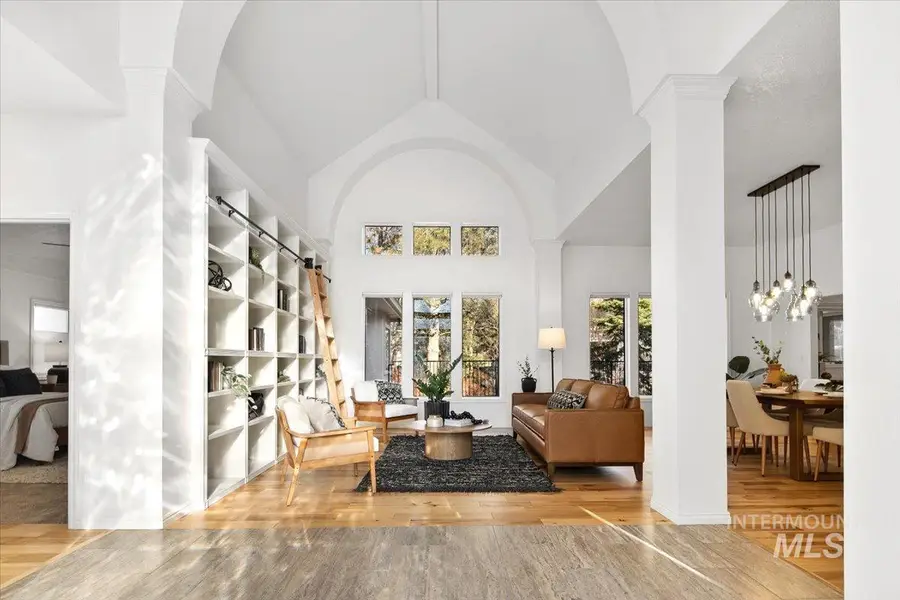 2130 S Crosscreek Lane, Boise, ID 83706 - Image #3