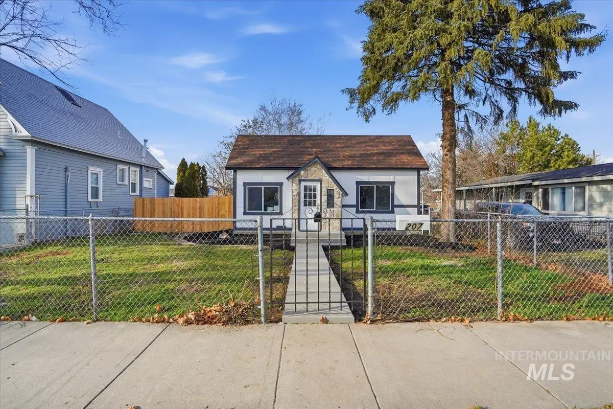 207 10th Avenue N., Nampa, ID 83687 - #1