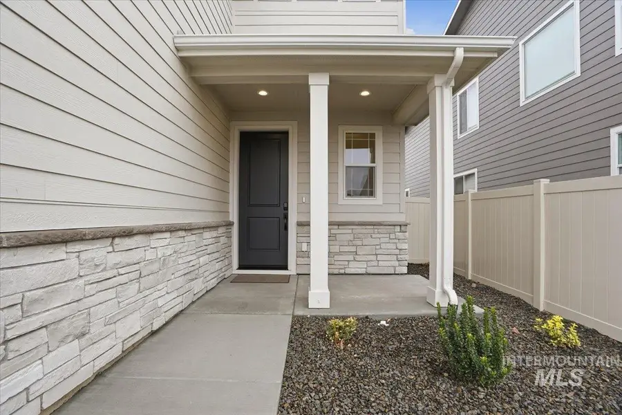 6161 N Senita Hills Ave, Meridian, ID 83646 - Image #2