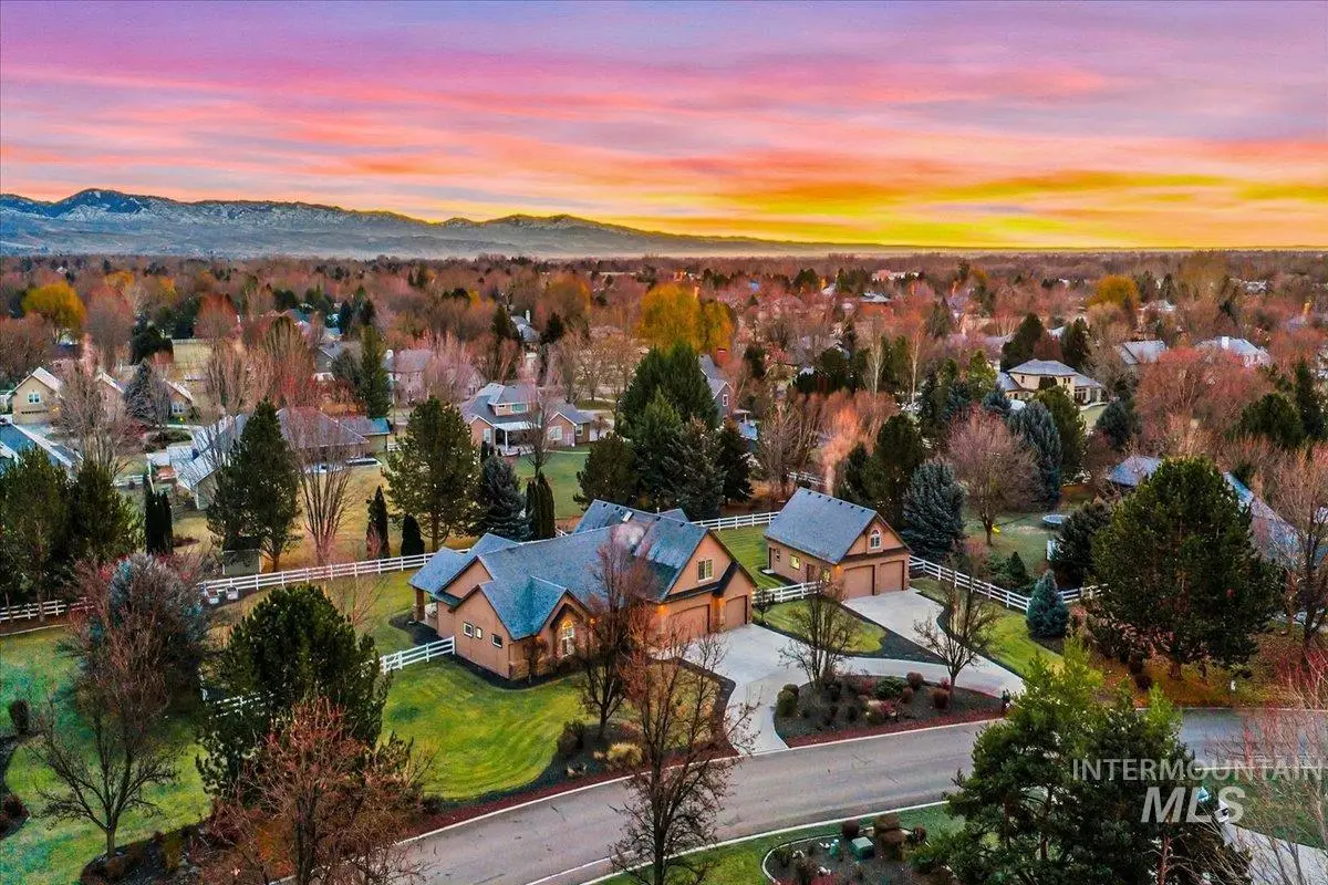 570 N Cove Colony Way, Eagle, ID 83616 - Image #1