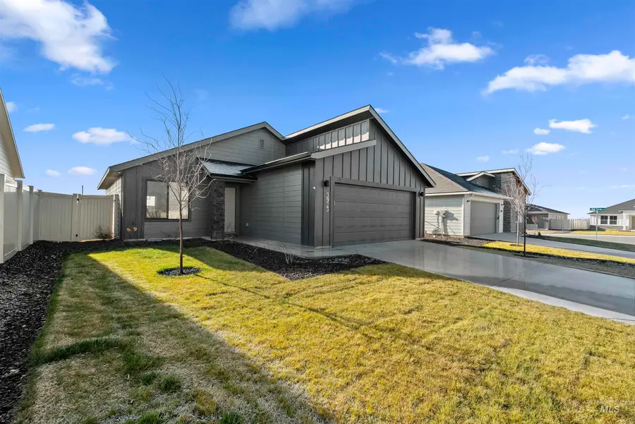 3923 W Tribute St, Meridian, ID 83642 - Image #2