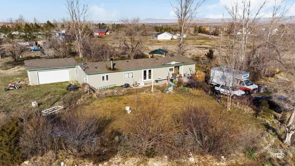 2596 SE Warm Creek, Mountain Home, ID 83647