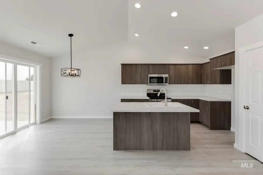 3789 E Syracuse St, Nampa, ID 83686 - #3