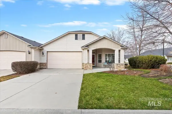 403 S Golden Eagle Lane, Eagle, ID 83616