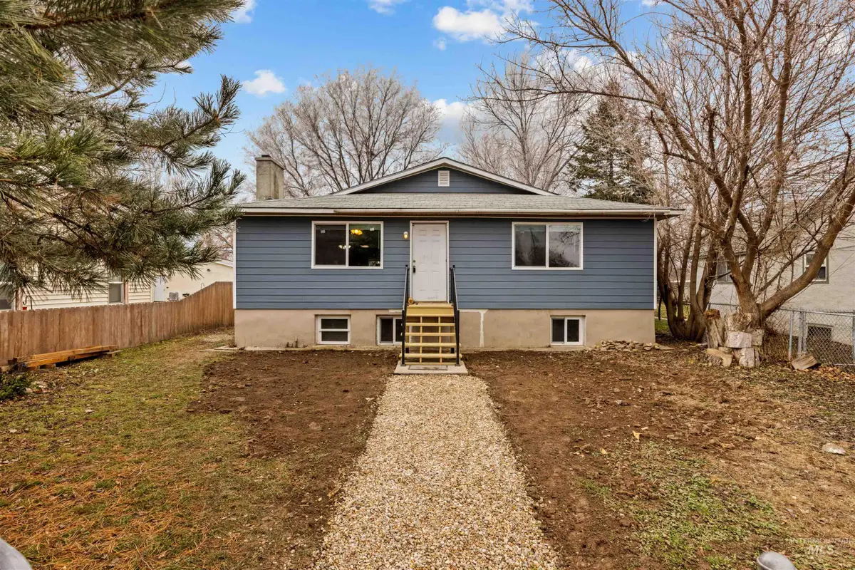 315 S Diamond St, Nampa, ID 83686 - #1