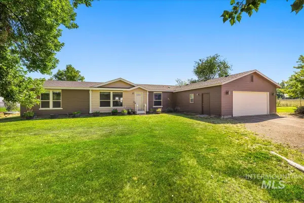 37786 State Highway 78, Grand View, ID 83624