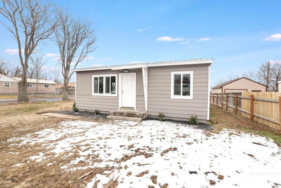 701 14th Ave N, Buhl, ID 83316 - #3