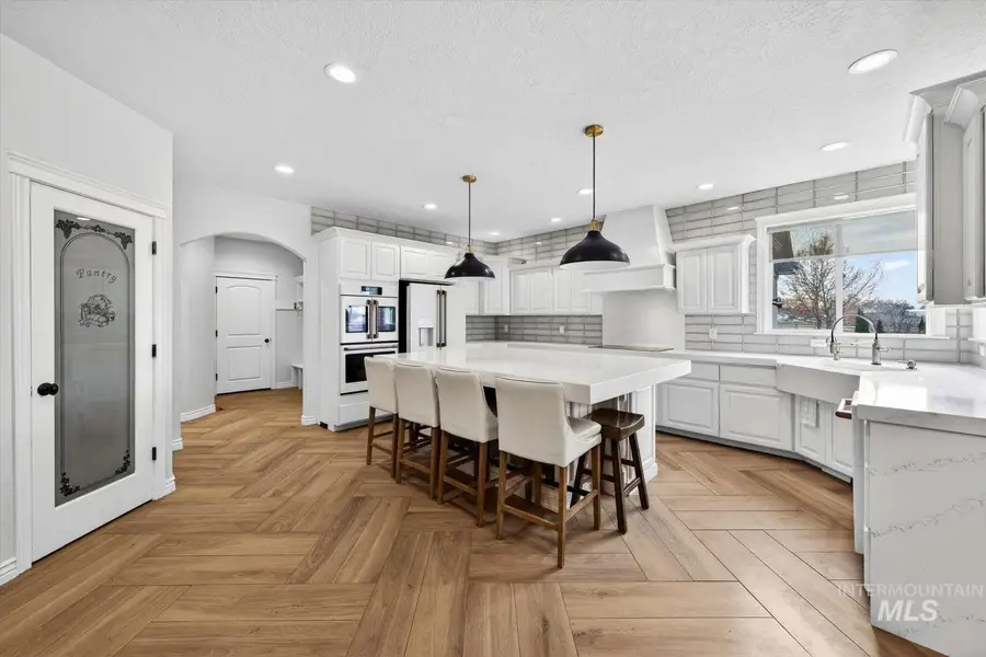 7887 S Old Farm Ln, Meridian, ID 83642 - Image #3