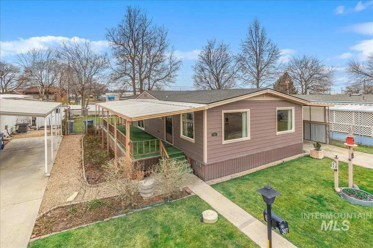 307 Driftwood Rd, Boise, ID 83713 - Image #1