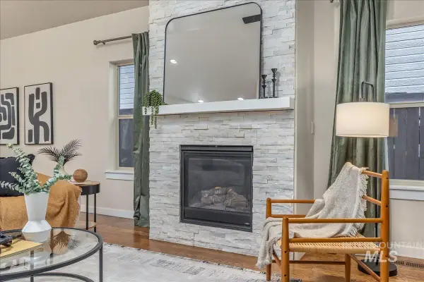 4372 S Cruzatte Ln, Boise, ID 83716