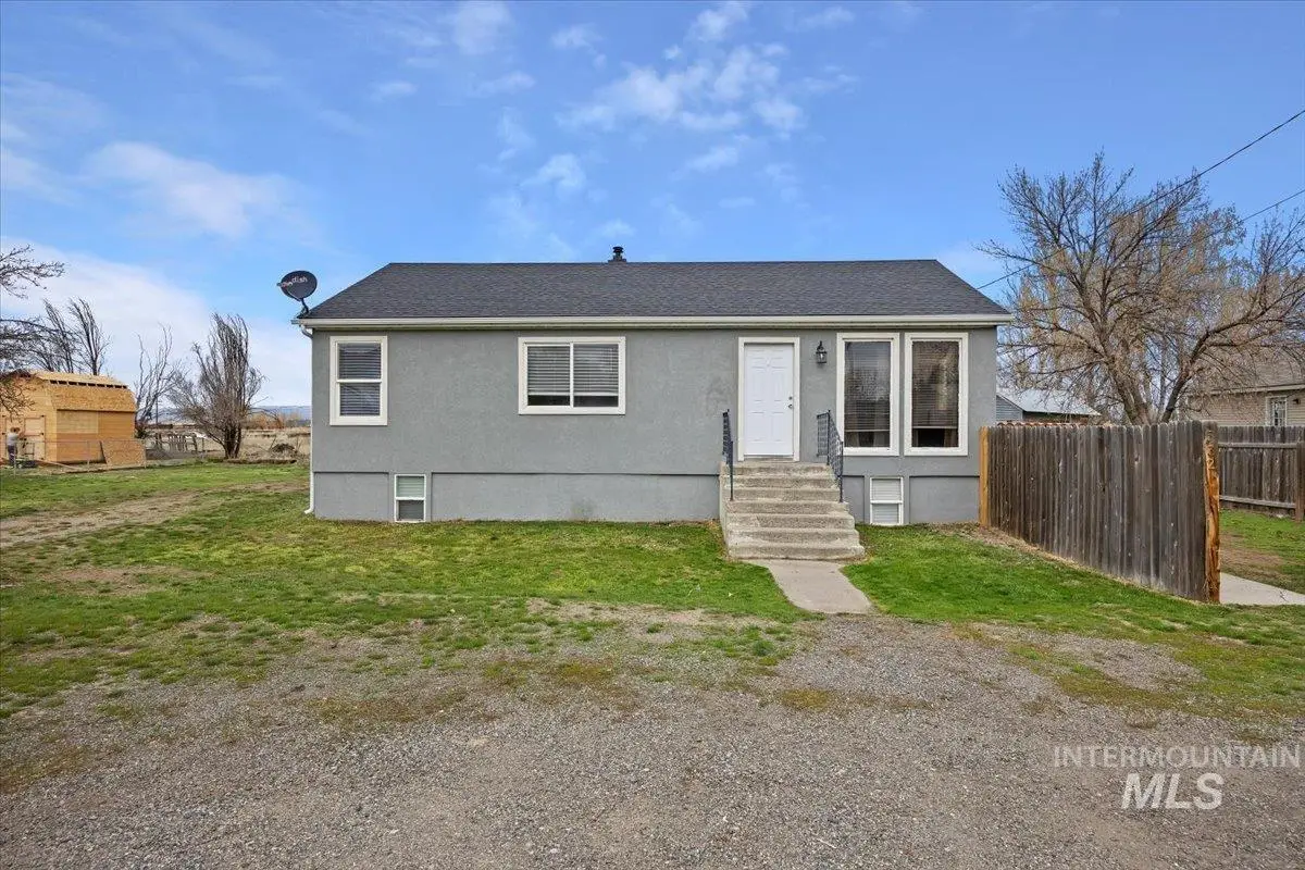 532 W 2nd Ave, Gooding, ID 83330 - #1