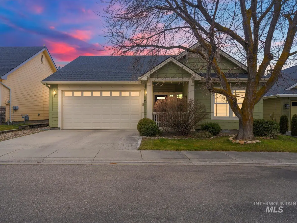 2333 N Eagle Creek, Eagle, ID 83616 - #1