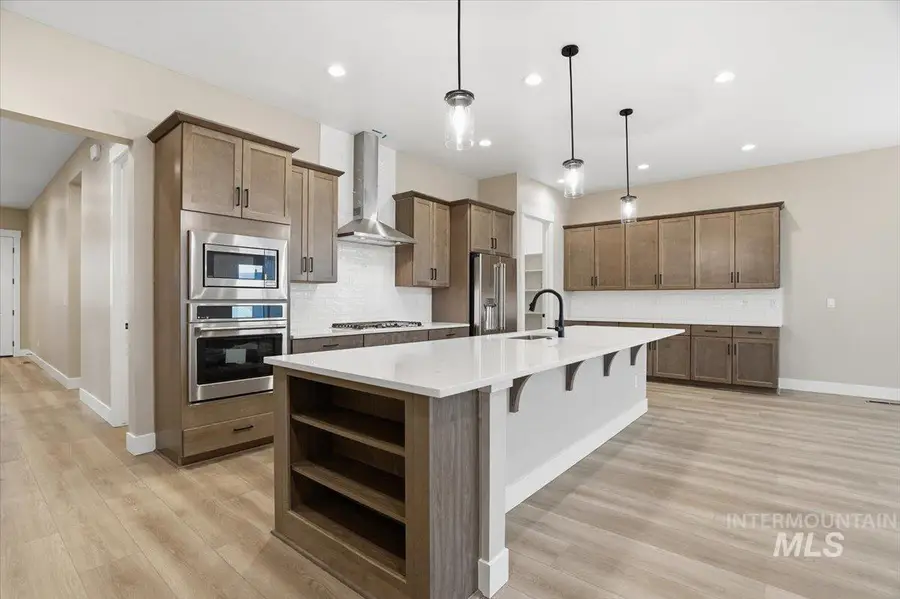 2378 N Kenora Ave, Star, ID 83669 - #2